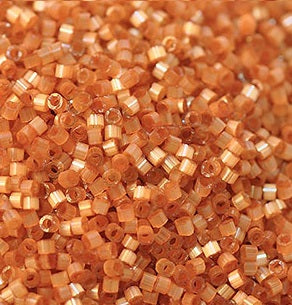 5gr Délica Miyuki 11/0 Dyed topaz silk satin DB 1804