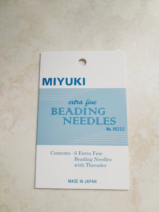 1 kit 6 aiguilles MIYUKI + 1 enfileuse