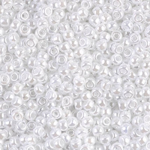 10gr Rocailles Miyuki 11/0 Ceylon white pearl 528