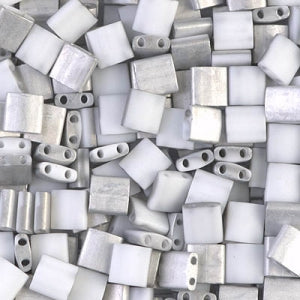 5gr Tilas Miyuki 5x5mm Argent mat 4558