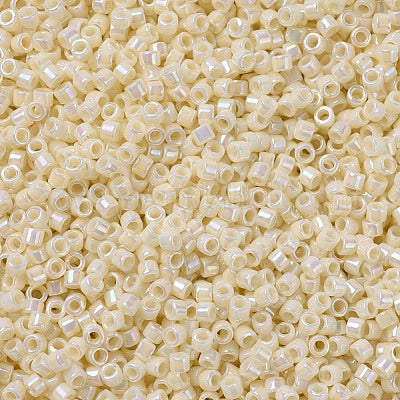 5gr Délica Miyuki 11/0 Ceylon antique beige DB 0157