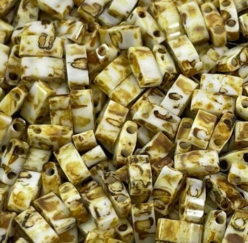 5gr Half Tilas Miyuki 5x2.3x1.9mm opaque yellow picasso 4512