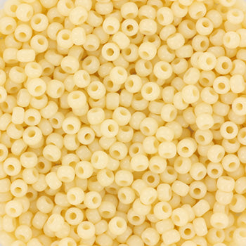 10gr Rocailles Miyuki 11/0 Opaque dark cream, beige 492